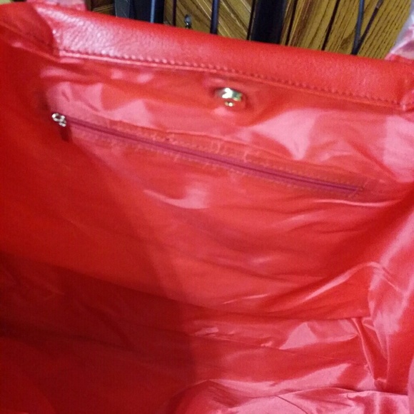 Haiying Snider Large Red Faux Leather Bag 20x13x5 NWOT - Picture 3 of 8
